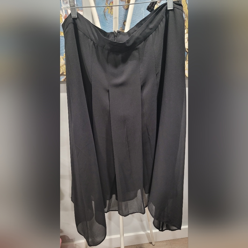 Penningtons Black Chiffon Shark Bite Hem Pleated Skirt Size 18